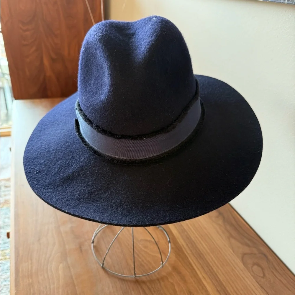 Banana Republic Navy Hat